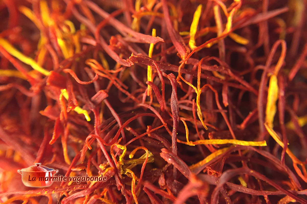 Gros plan de filaments de safran